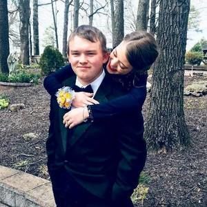 Meet your Posher, Valentena